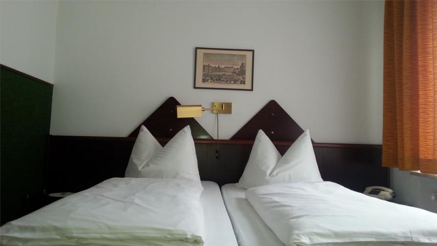 Hotel Corona Frankfurt am Main Dış mekan fotoğraf